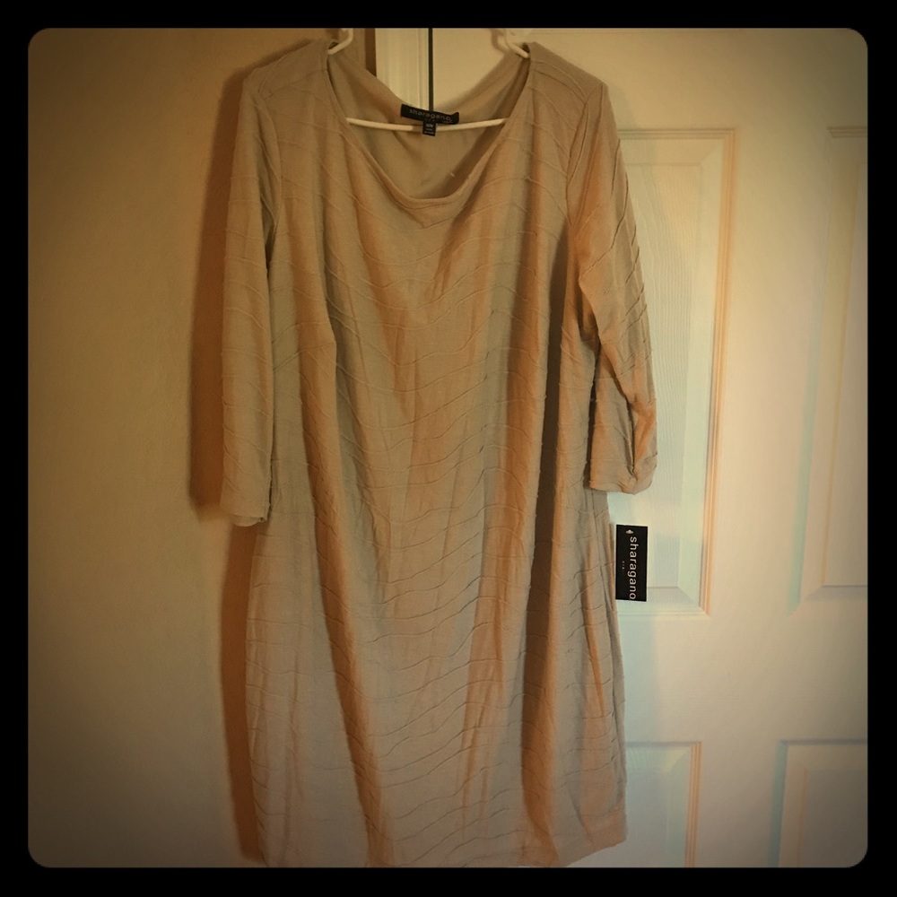Plus size body con dress. Light tan color size 18w